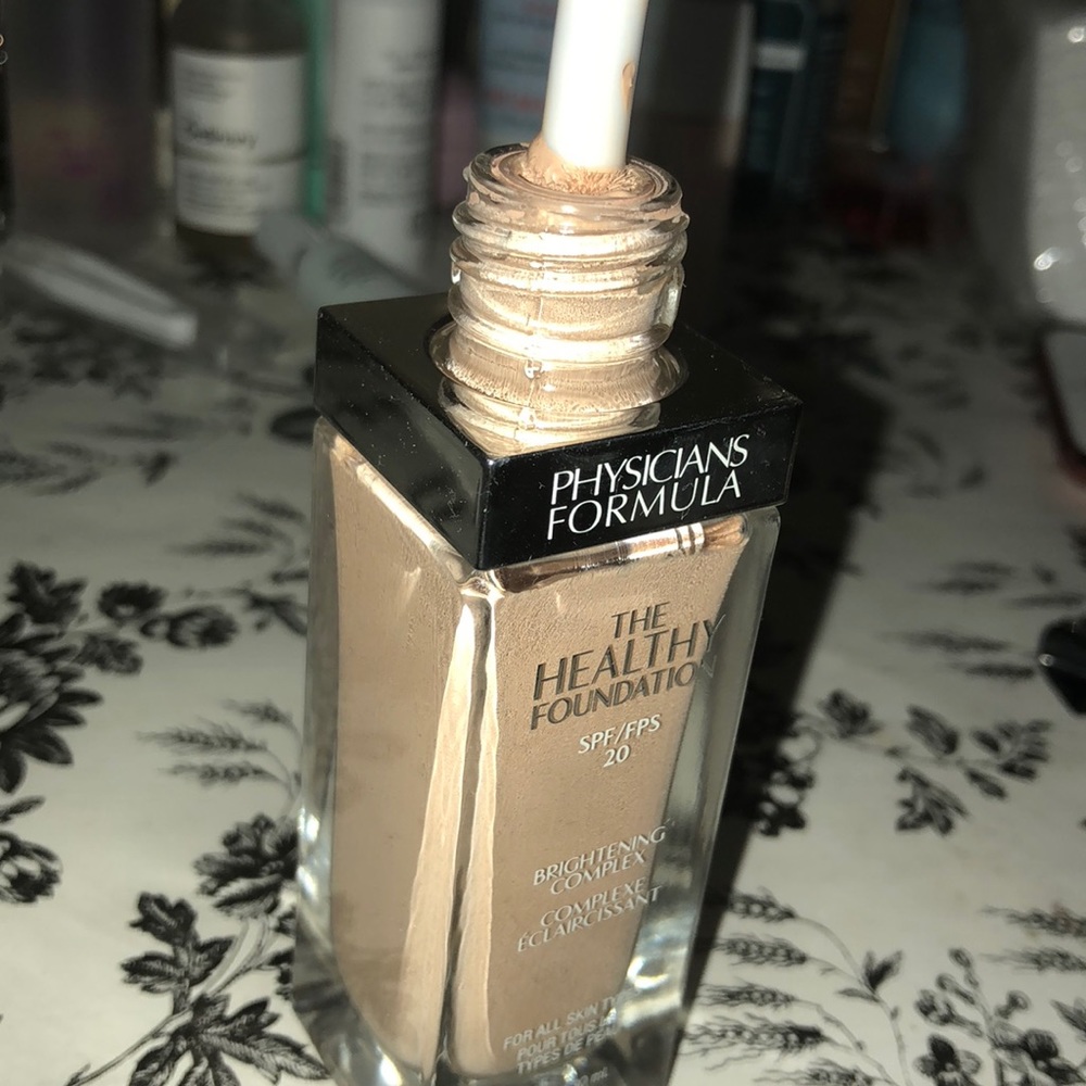 Physicians formula healthy foundation
